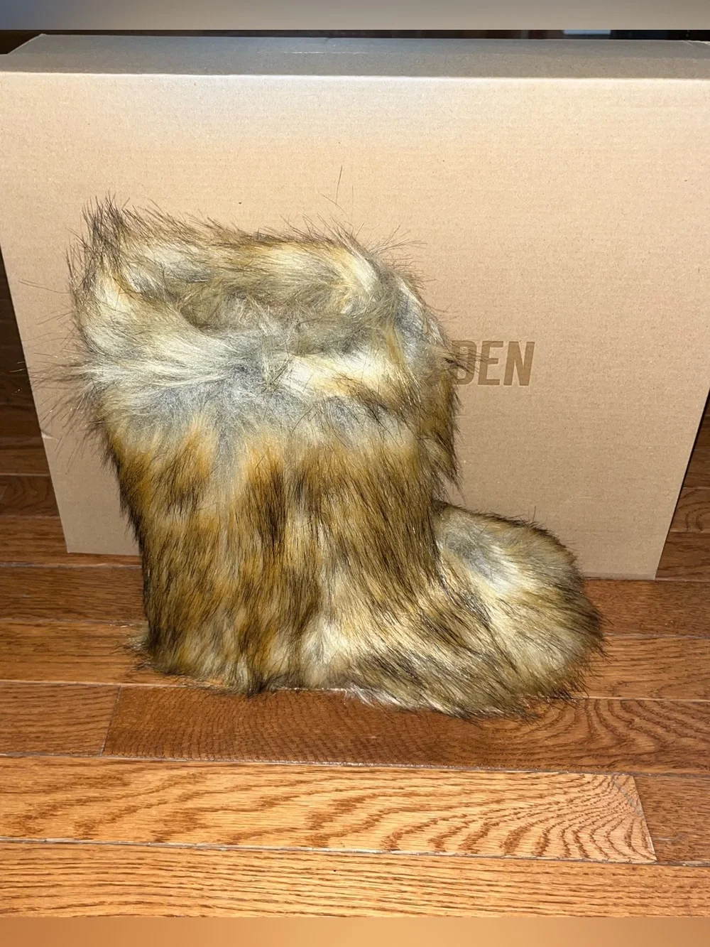 Steve Madden Beastie Faux Fur Bootie Tan & Brown Multicolored Women’s Size 7